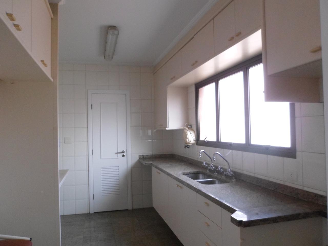 Apartamento à venda com 4 quartos, 224m² - Foto 25