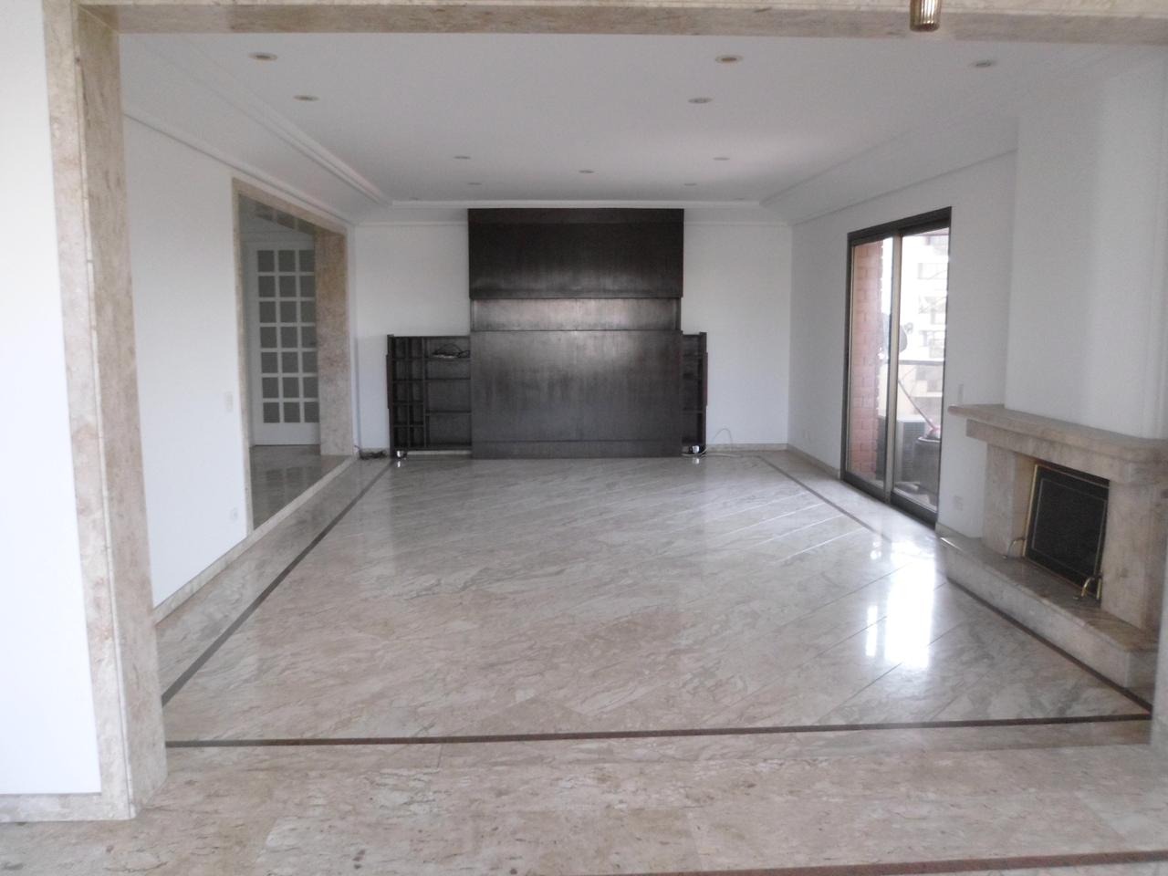 Apartamento à venda com 4 quartos, 224m² - Foto 1