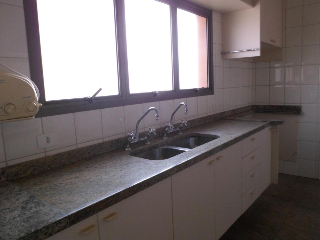 Apartamento à venda com 4 quartos, 224m² - Foto 24