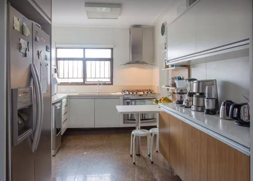 Apartamento à venda com 3 quartos, 240m² - Foto 24