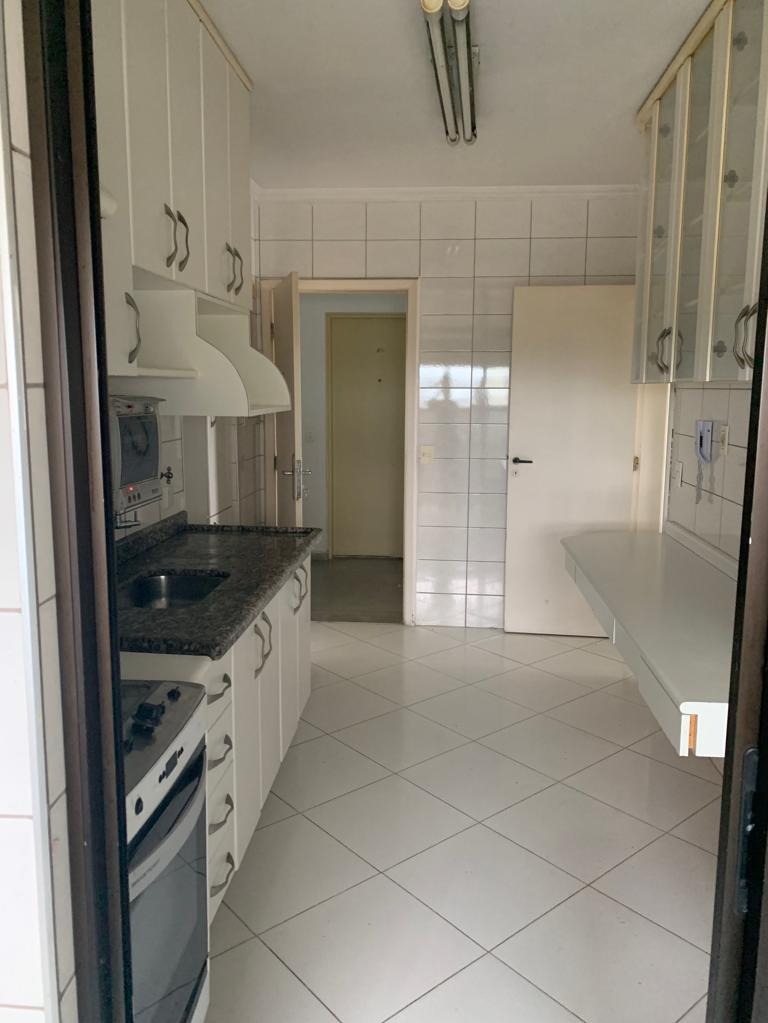 Apartamento à venda com 3 quartos, 98m² - Foto 29