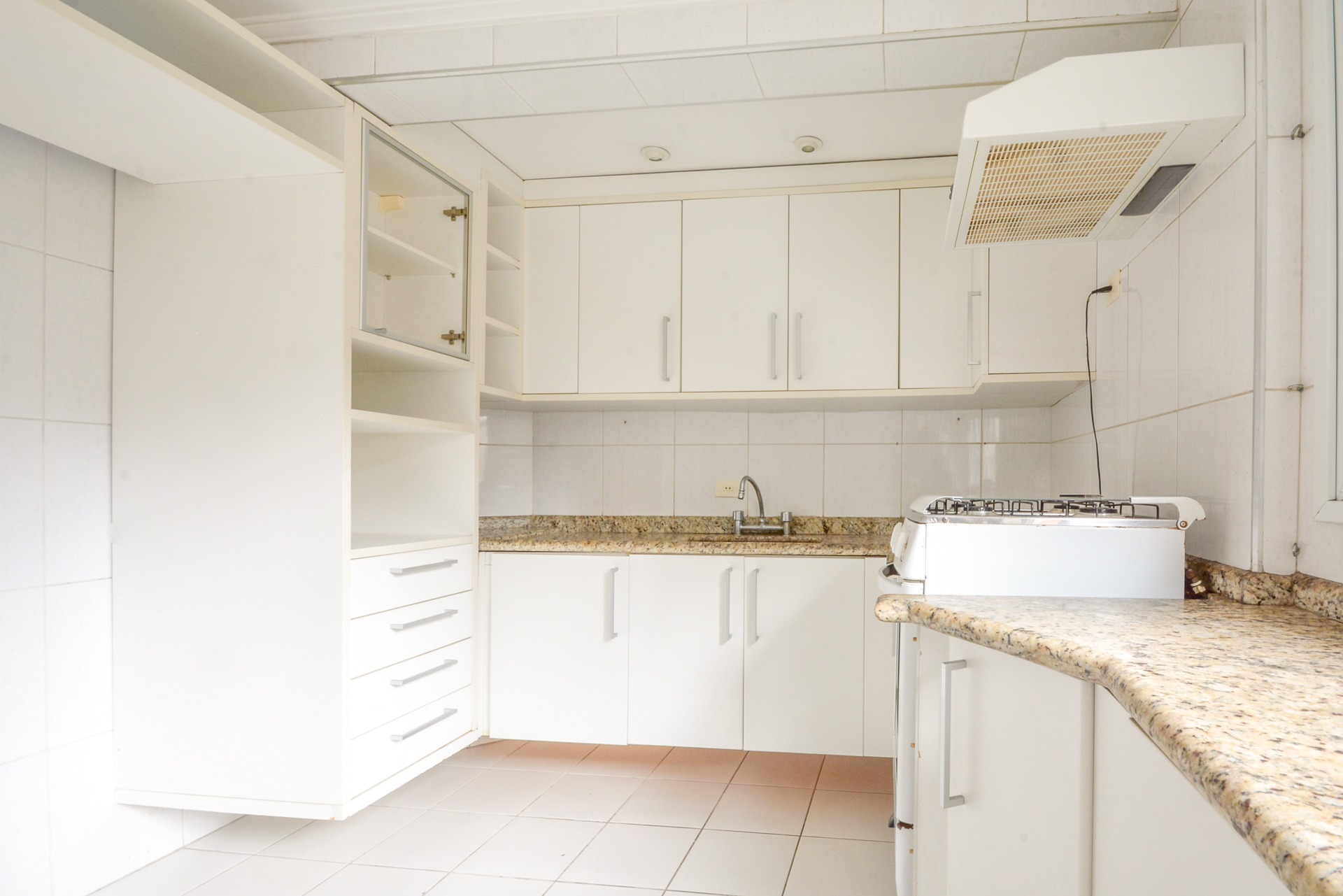 Apartamento à venda com 3 quartos, 128m² - Foto 7