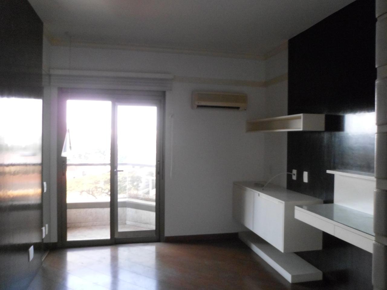 Apartamento à venda com 4 quartos, 224m² - Foto 14