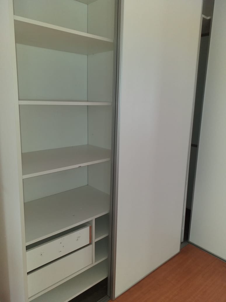 Apartamento à venda com 3 quartos, 180m² - Foto 15