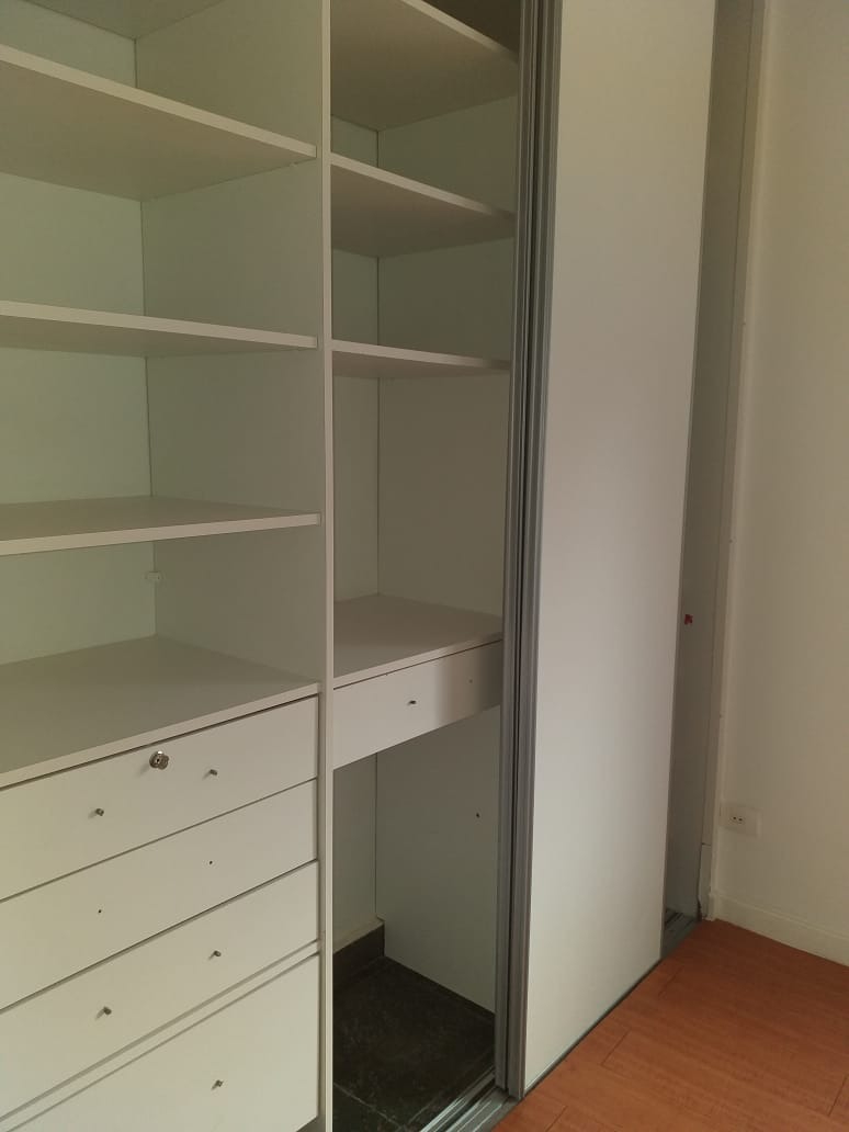 Apartamento à venda com 3 quartos, 180m² - Foto 11