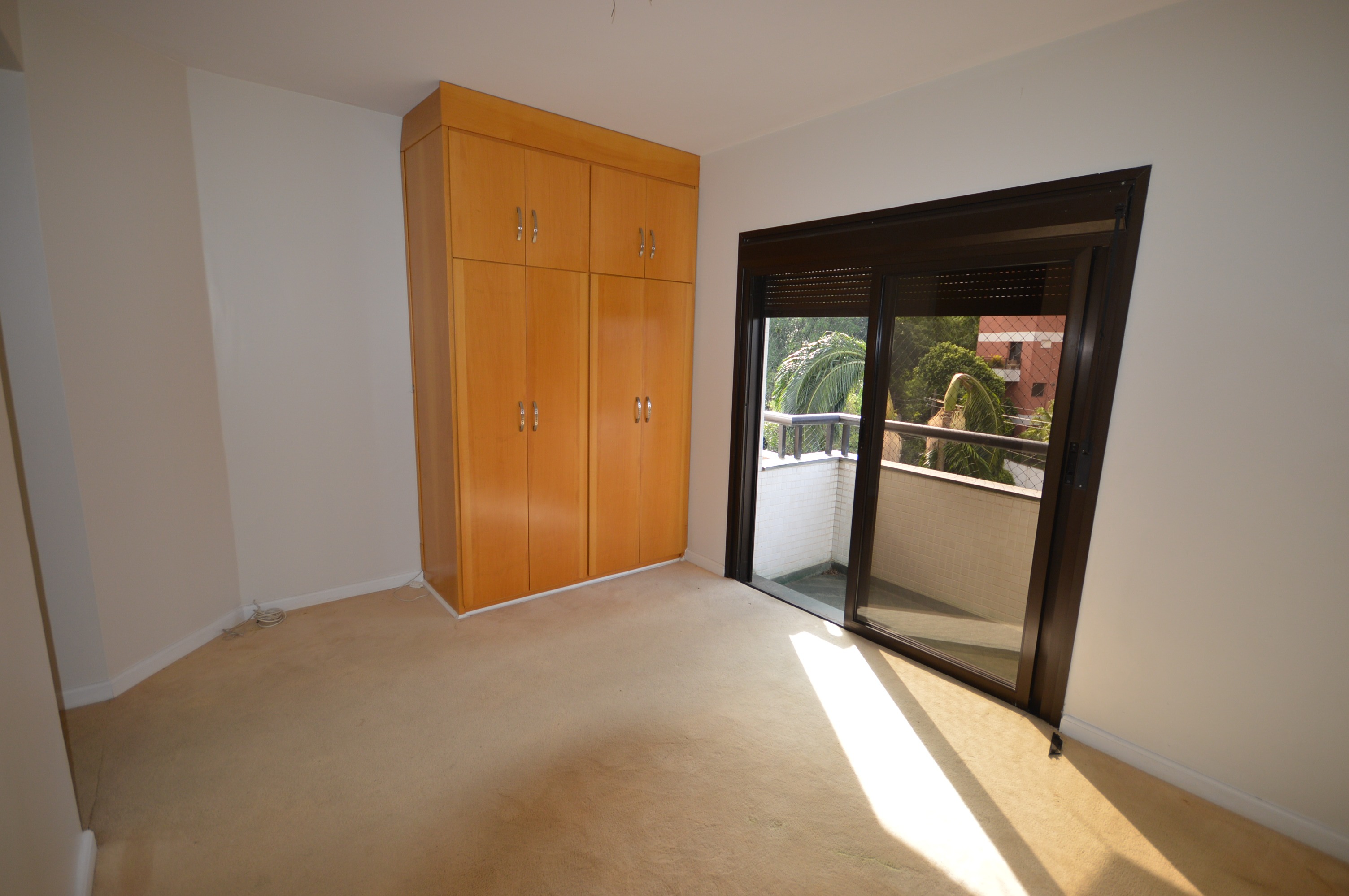 Apartamento à venda com 4 quartos, 196m² - Foto 10