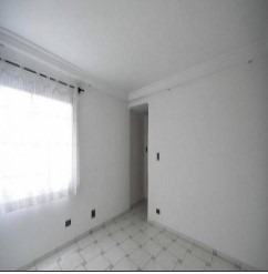 Apartamento à venda com 2 quartos, 68m² - Foto 4