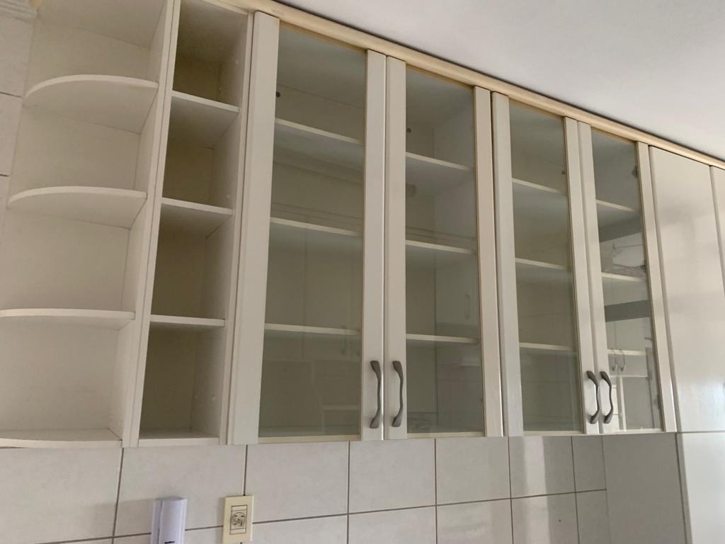 Apartamento à venda com 3 quartos, 98m² - Foto 3