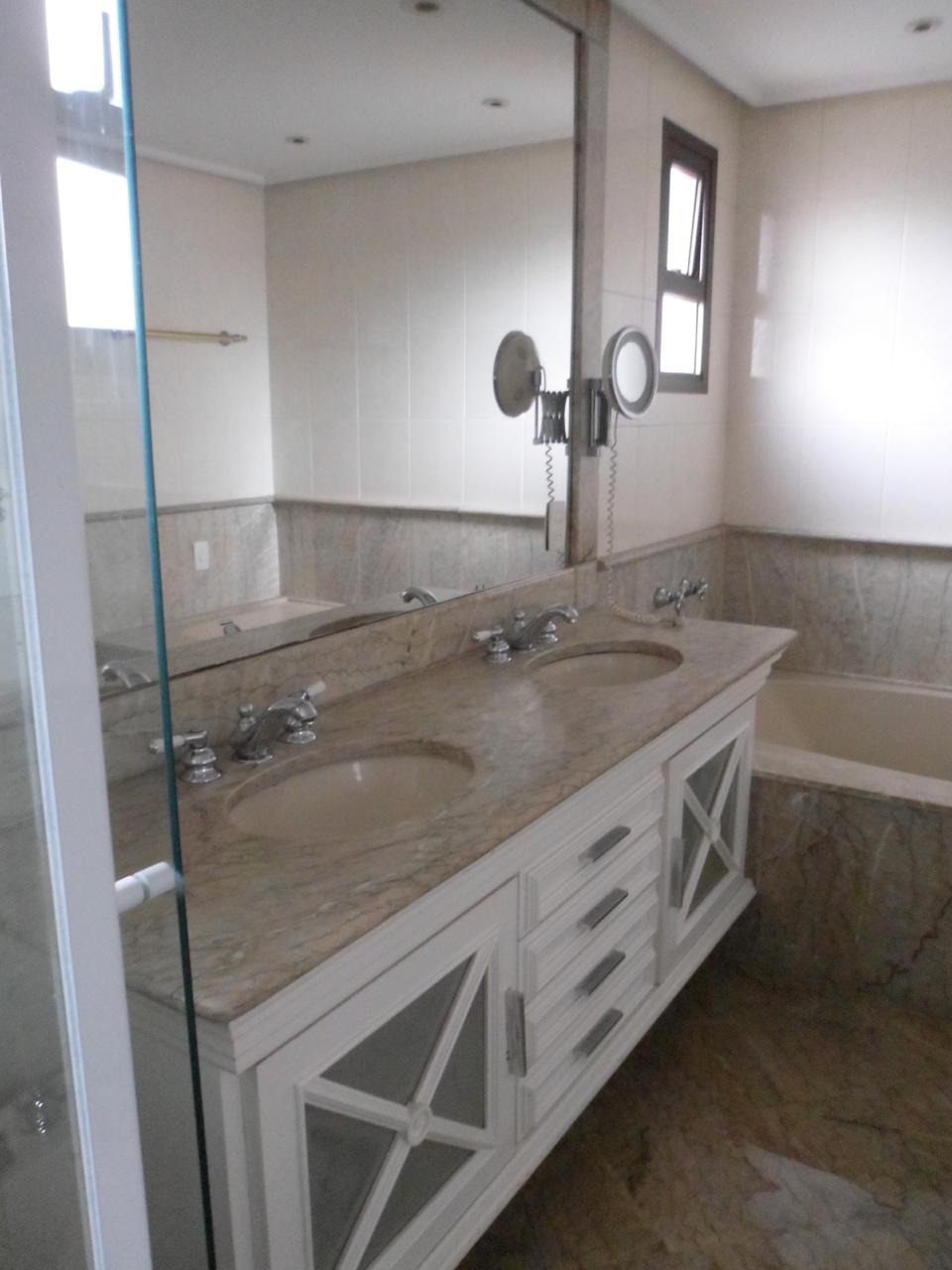 Apartamento à venda com 4 quartos, 224m² - Foto 15