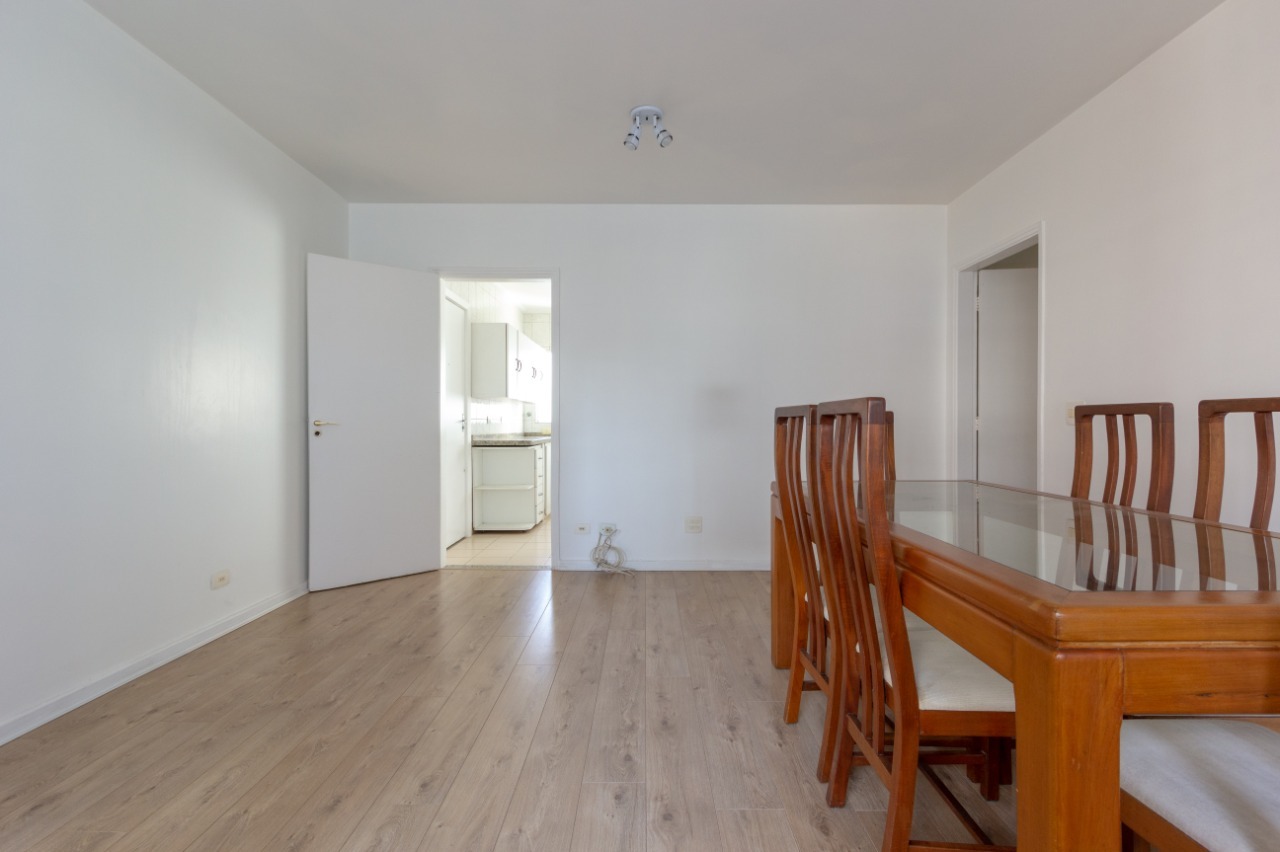 Apartamento à venda com 2 quartos, 75m² - Foto 1