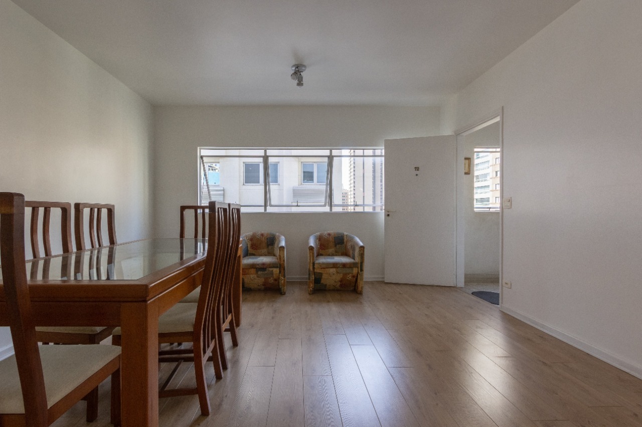 Apartamento à venda com 2 quartos, 75m² - Foto 8