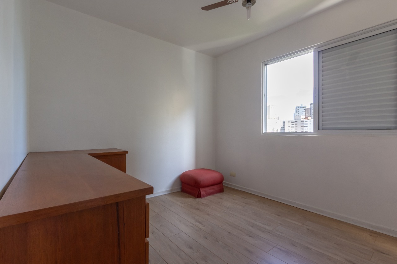 Apartamento à venda com 2 quartos, 75m² - Foto 23