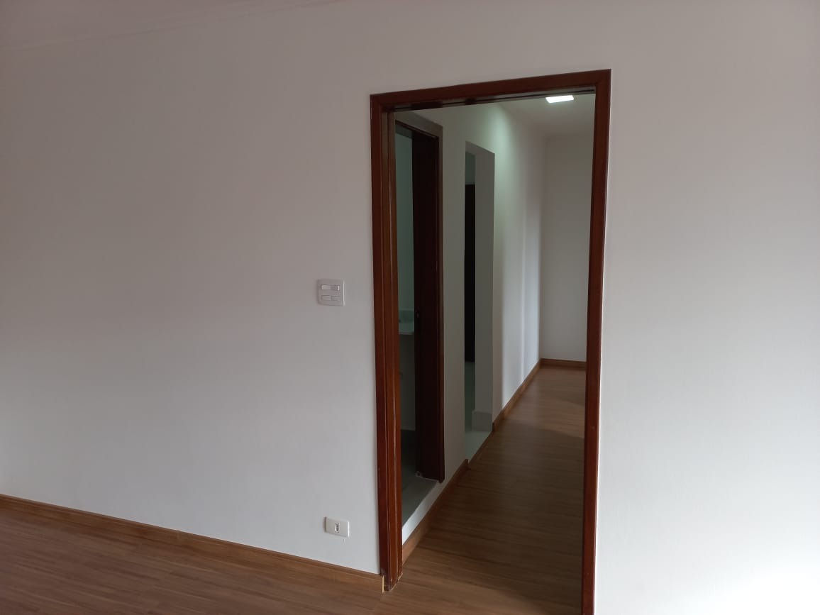 Apartamento à venda com 2 quartos, 62m² - Foto 5