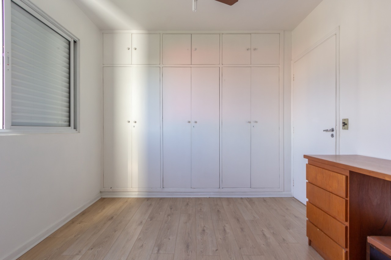 Apartamento à venda com 2 quartos, 75m² - Foto 24