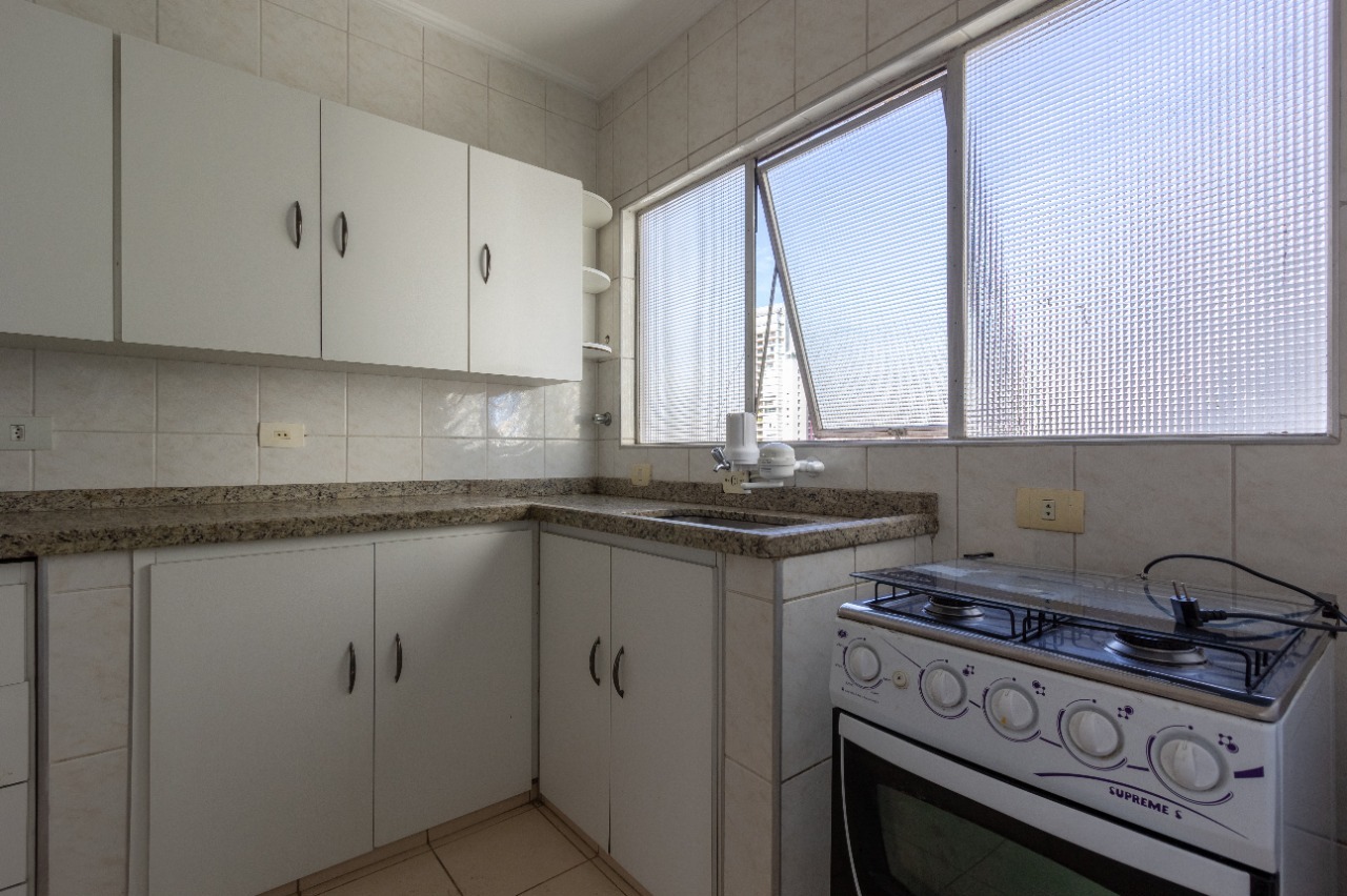 Apartamento à venda com 2 quartos, 75m² - Foto 13