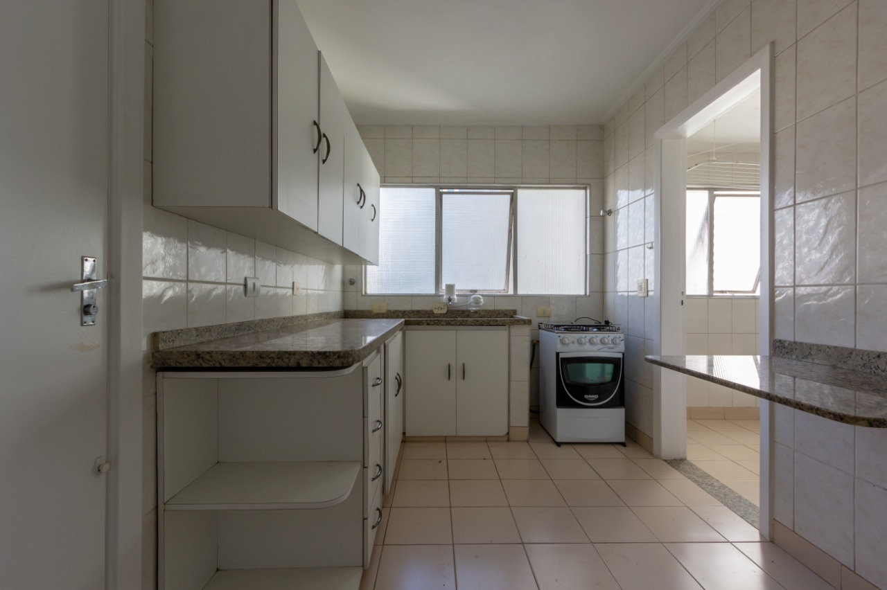 Apartamento à venda com 2 quartos, 75m² - Foto 12