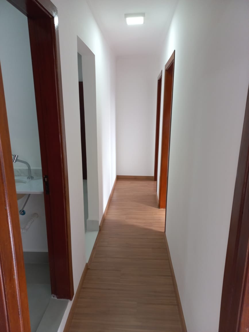 Apartamento à venda com 2 quartos, 62m² - Foto 3