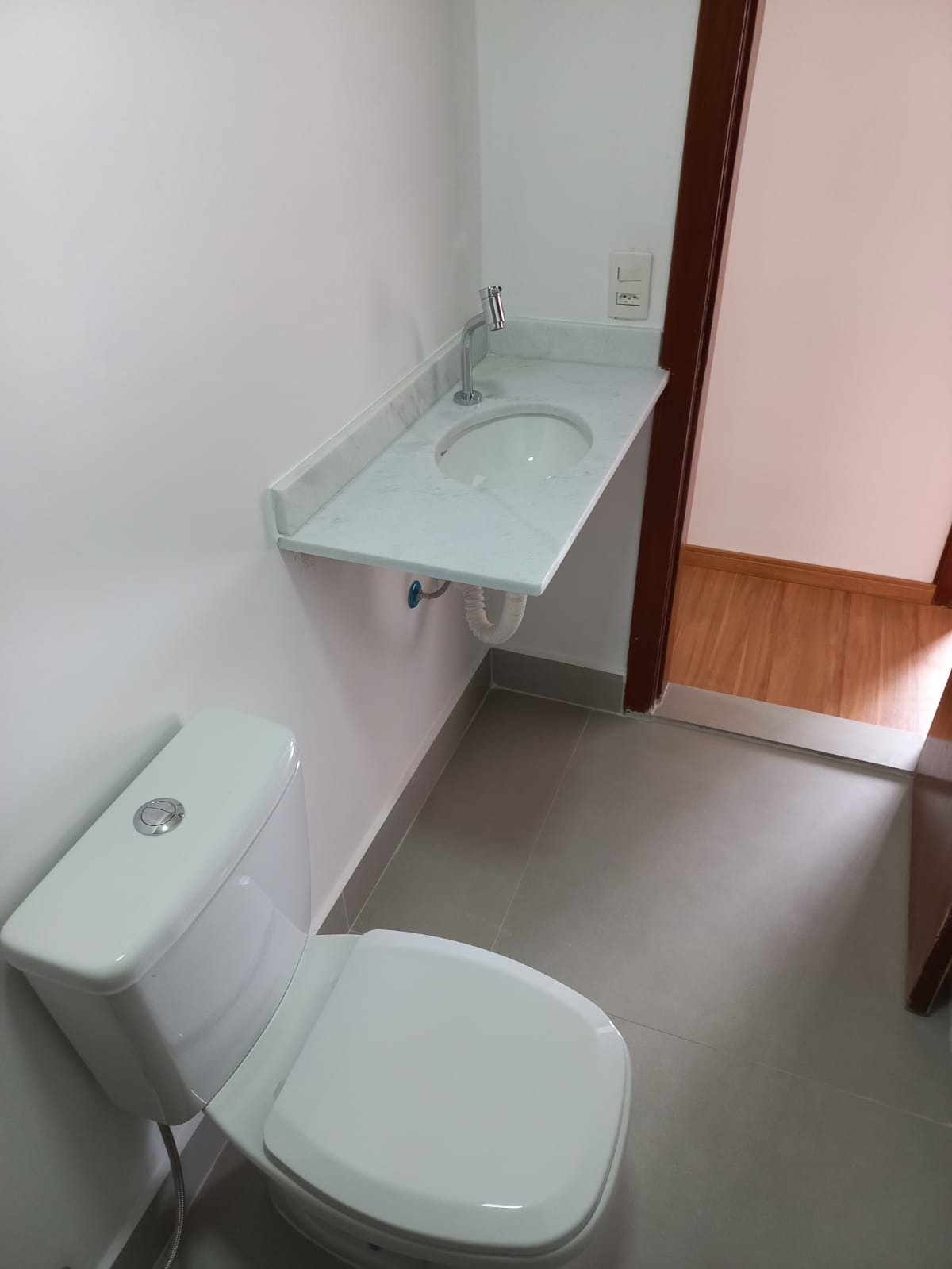 Apartamento à venda com 2 quartos, 62m² - Foto 10