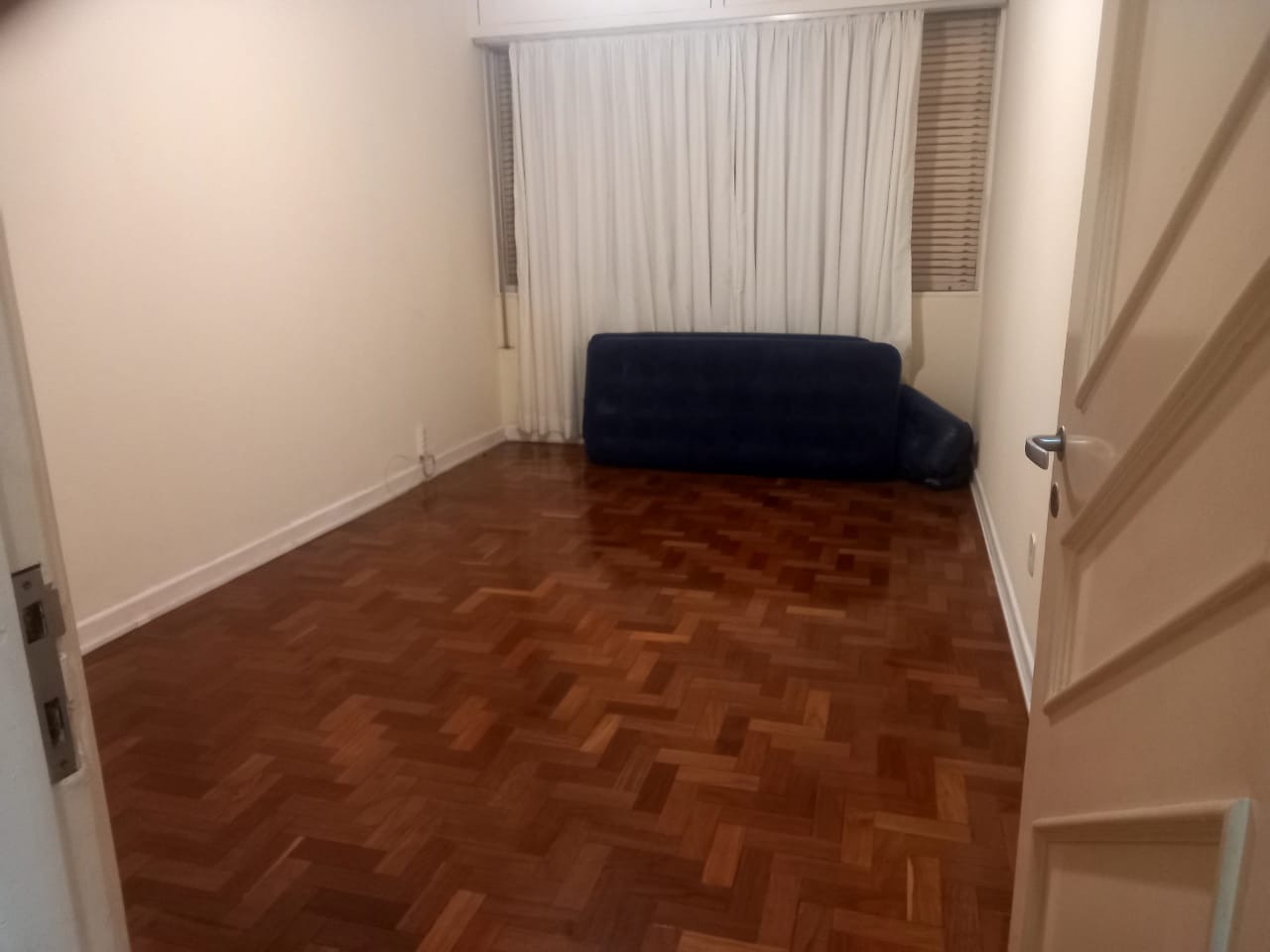 Apartamento à venda com 2 quartos, 70m² - Foto 17