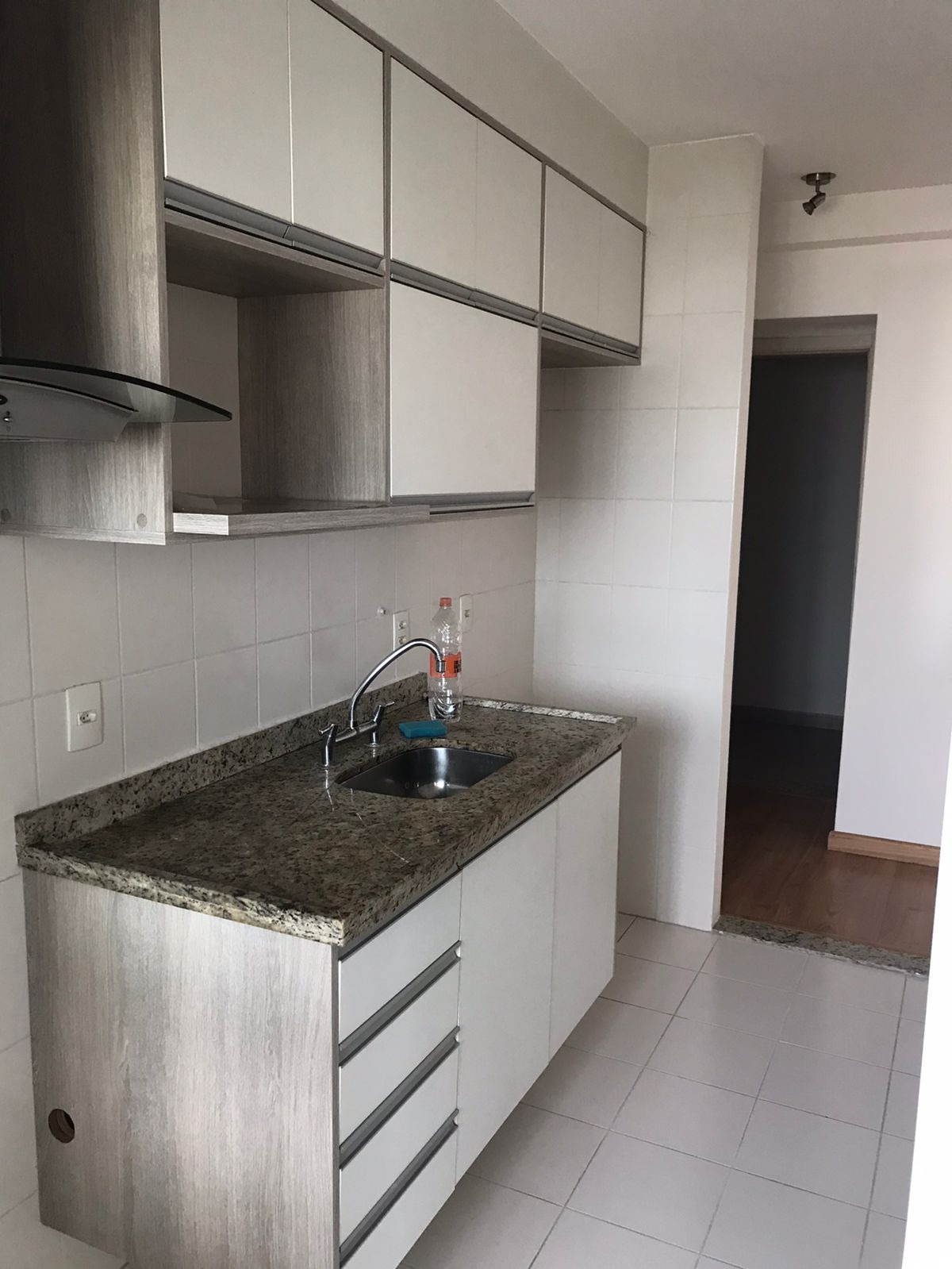 Apartamento à venda com 2 quartos, 65m² - Foto 4