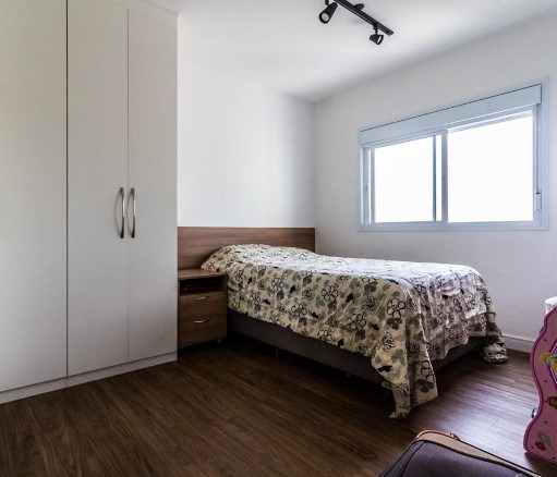 Apartamento à venda com 2 quartos, 69m² - Foto 4