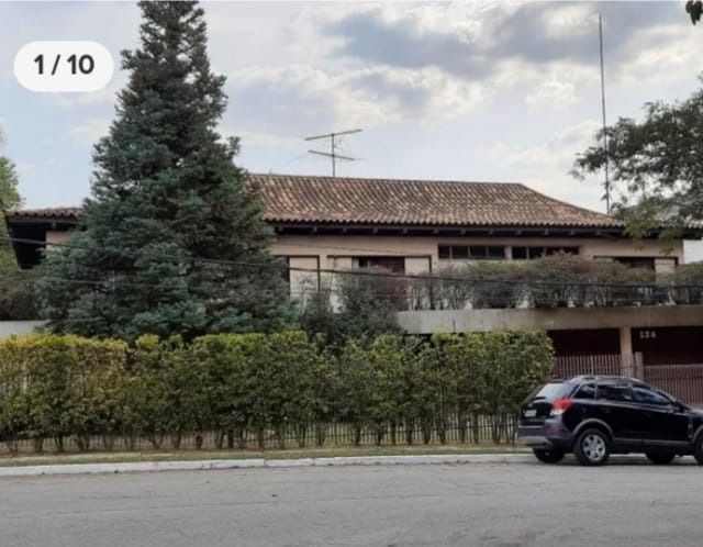 Casa à venda e aluguel com 6 quartos, 820m² - Foto 1