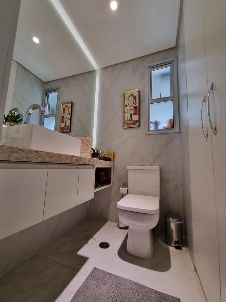 Apartamento à venda com 2 quartos, 60m² - Foto 3