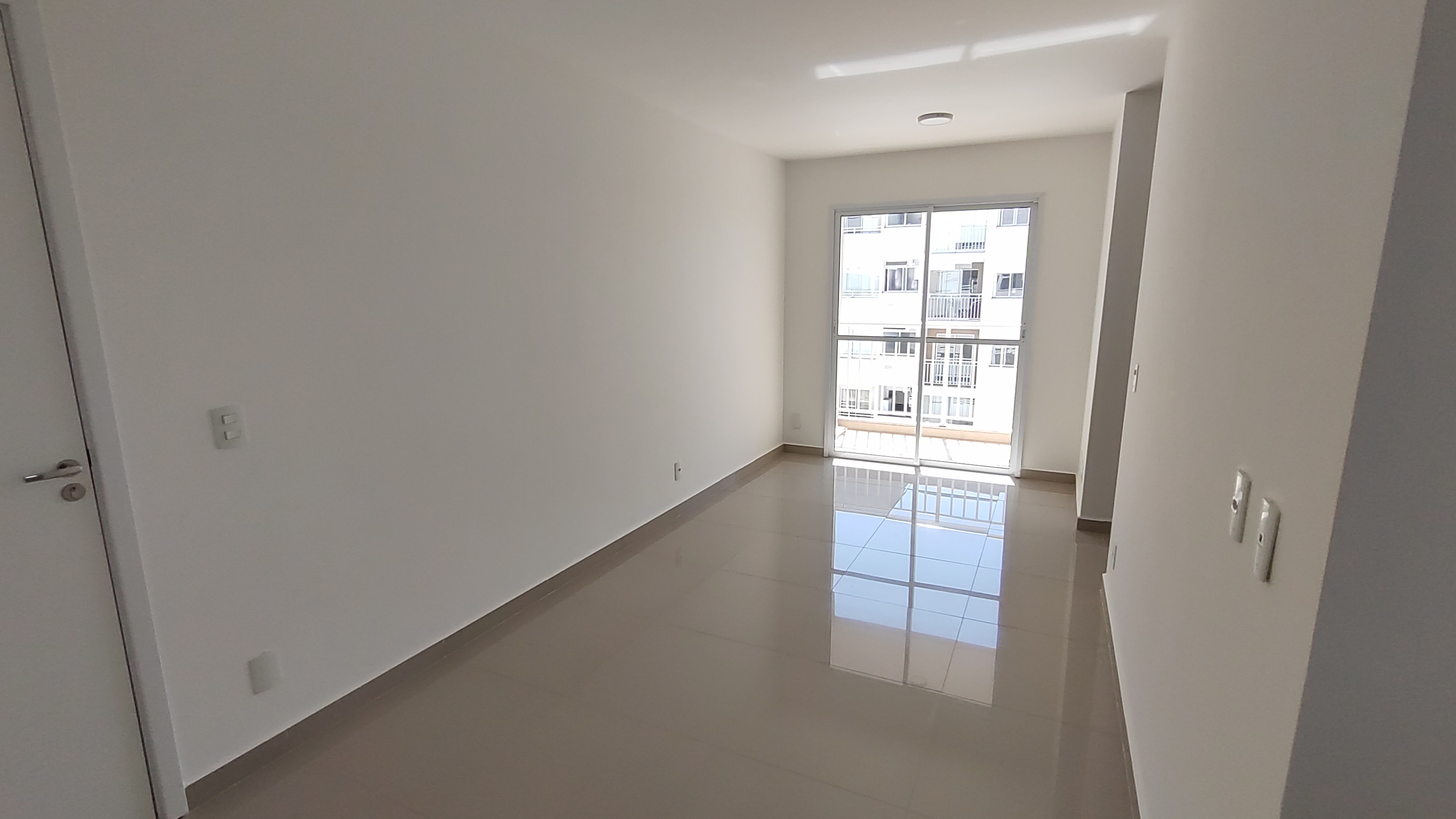 Apartamento à venda com 3 quartos, 61m² - Foto 1