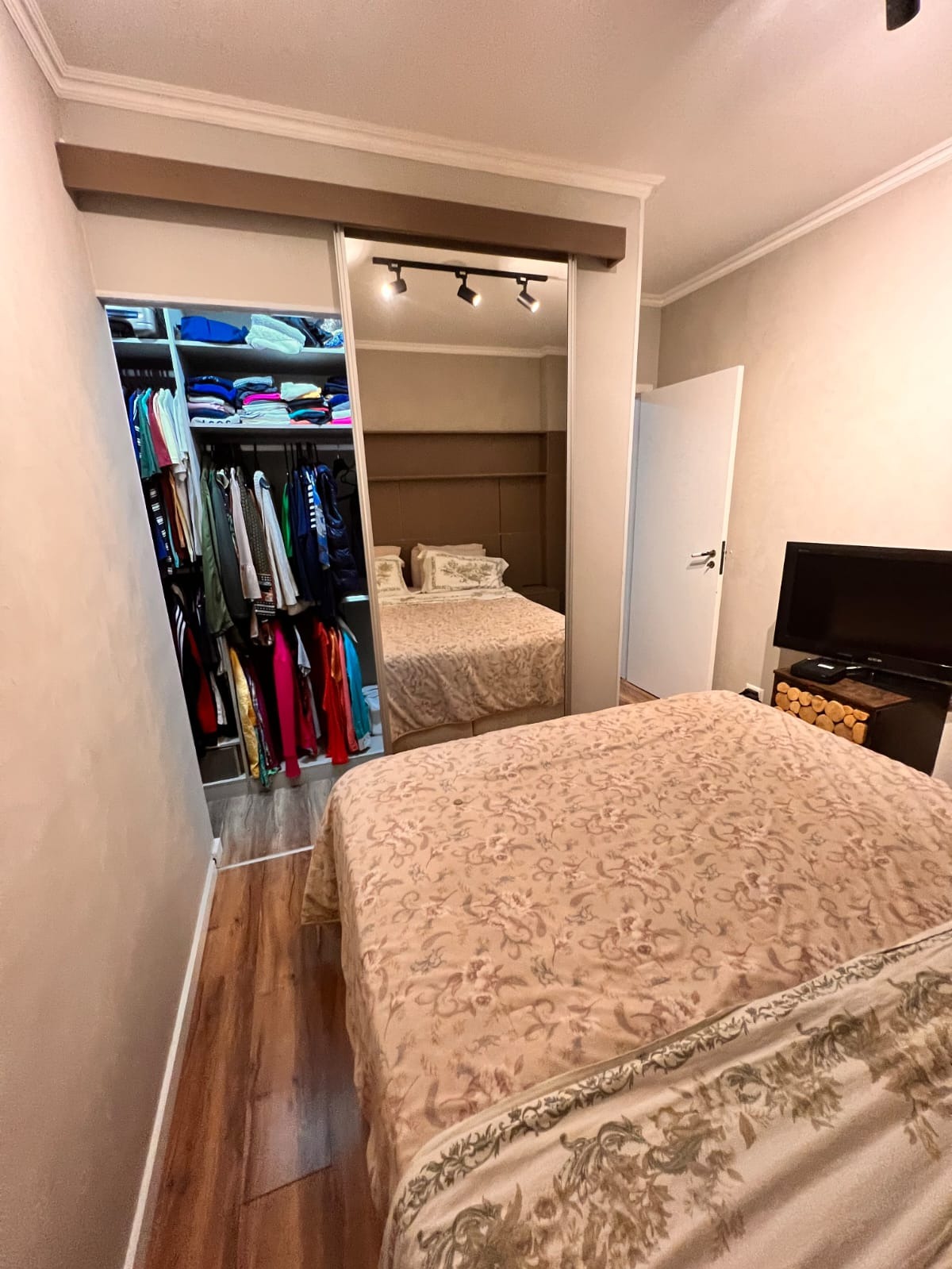 Apartamento à venda com 3 quartos, 134m² - Foto 7