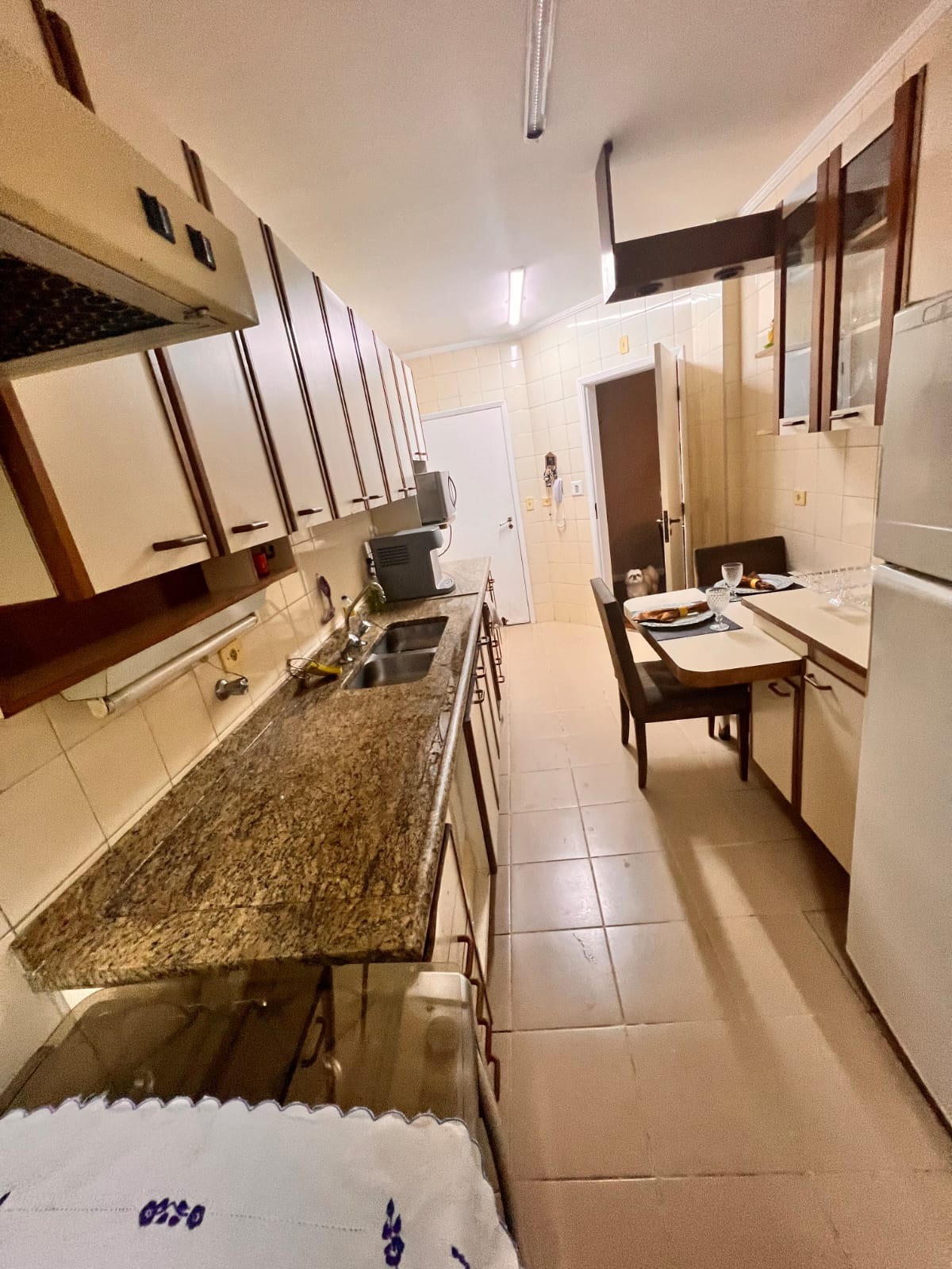 Apartamento à venda com 3 quartos, 134m² - Foto 3