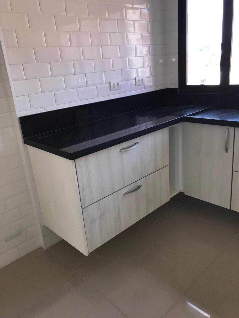 Apartamento à venda com 3 quartos, 114m² - Foto 2