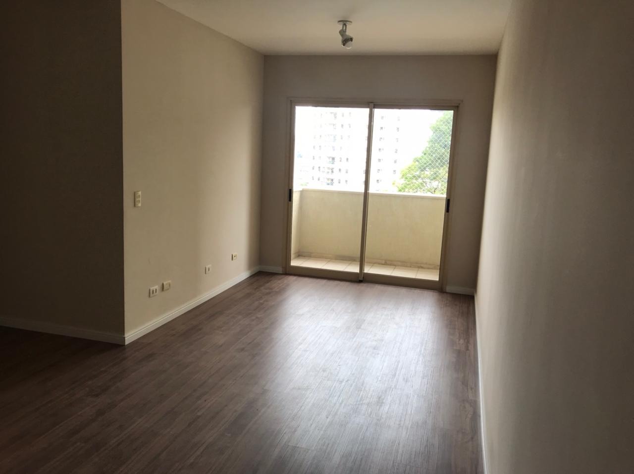 Apartamento à venda com 3 quartos, 85m² - Foto 3