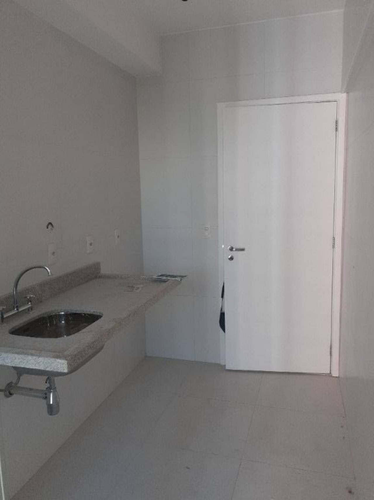 Apartamento à venda com 2 quartos, 63m² - Foto 18