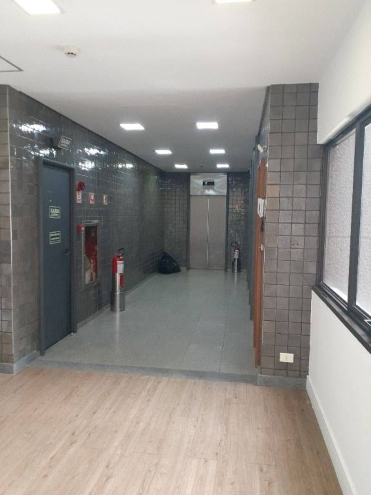 Conjunto Comercial-Sala à venda e aluguel, 188m² - Foto 17