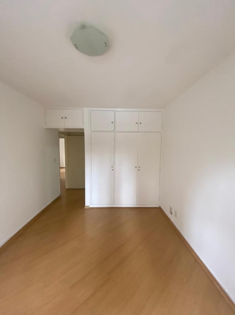 Apartamento à venda com 3 quartos, 167m² - Foto 7