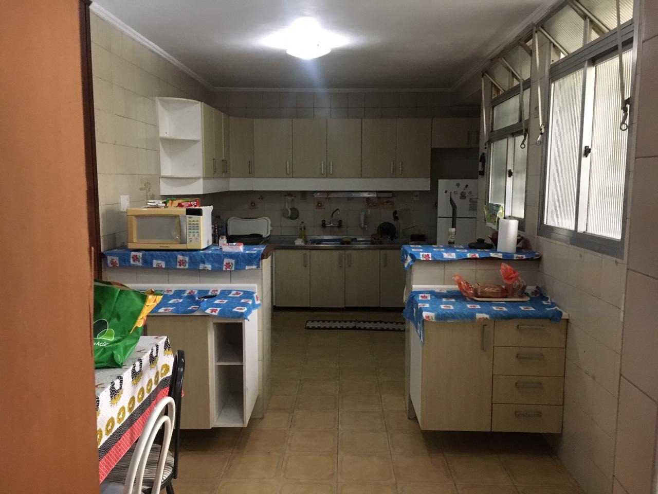 Casa à venda com 4 quartos, 200m² - Foto 27