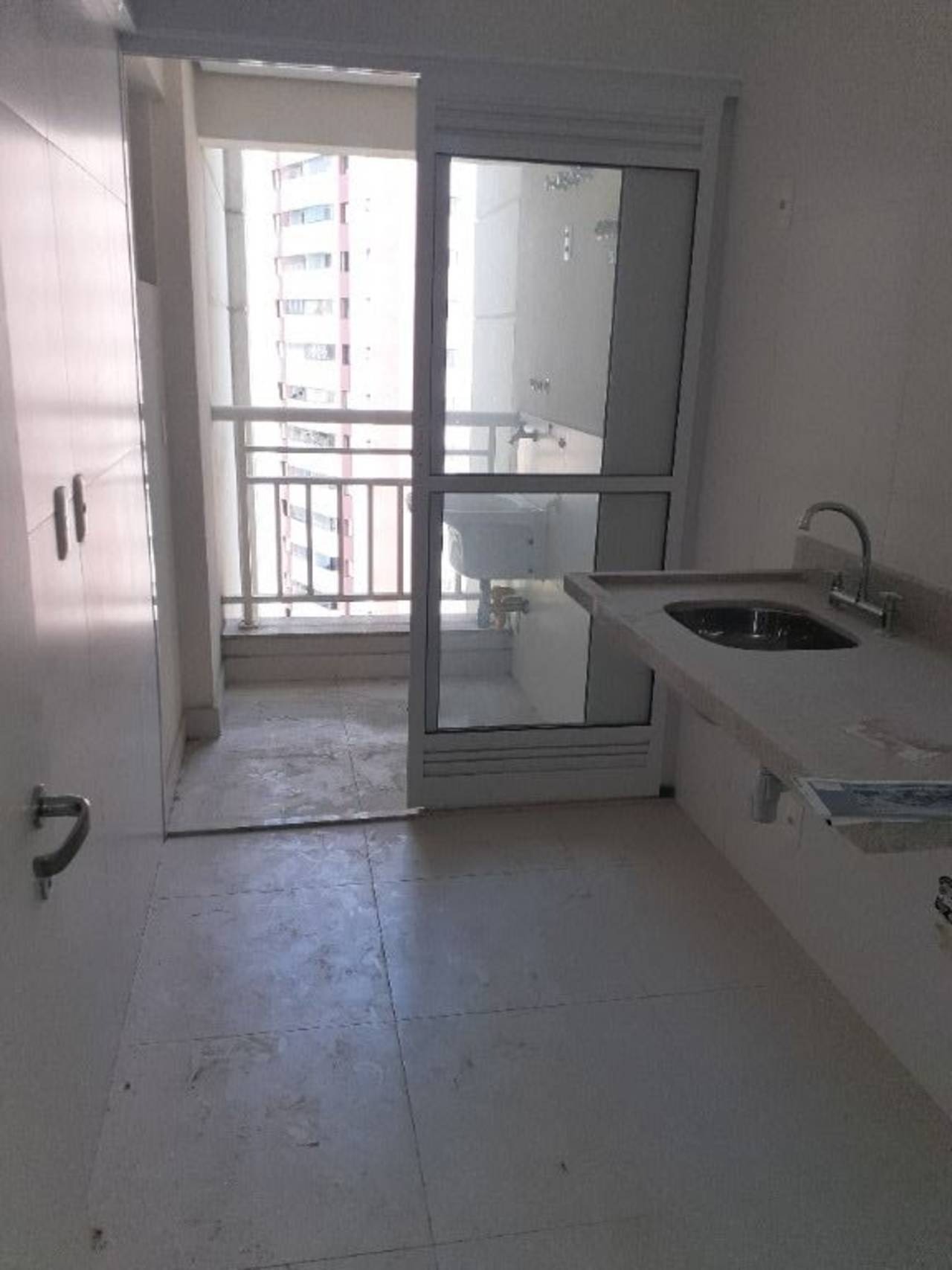 Apartamento à venda com 2 quartos, 63m² - Foto 8