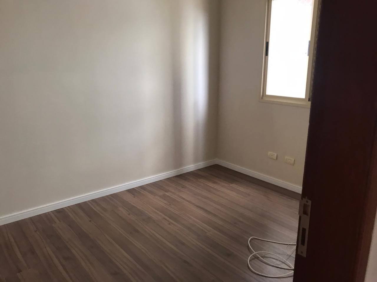 Apartamento à venda com 3 quartos, 85m² - Foto 2