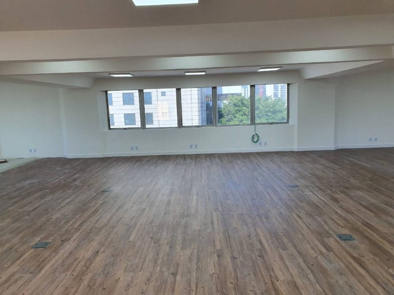 Conjunto Comercial-Sala à venda e aluguel, 204m² - Foto 8