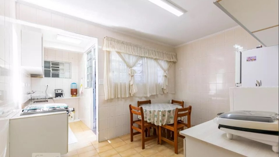 Casa à venda com 3 quartos, 198m² - Foto 3