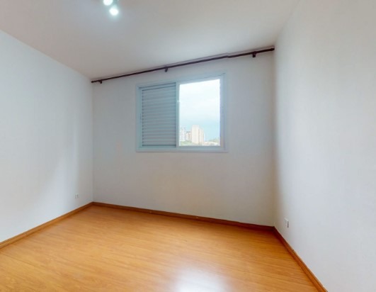 Apartamento à venda com 2 quartos, 72m² - Foto 2