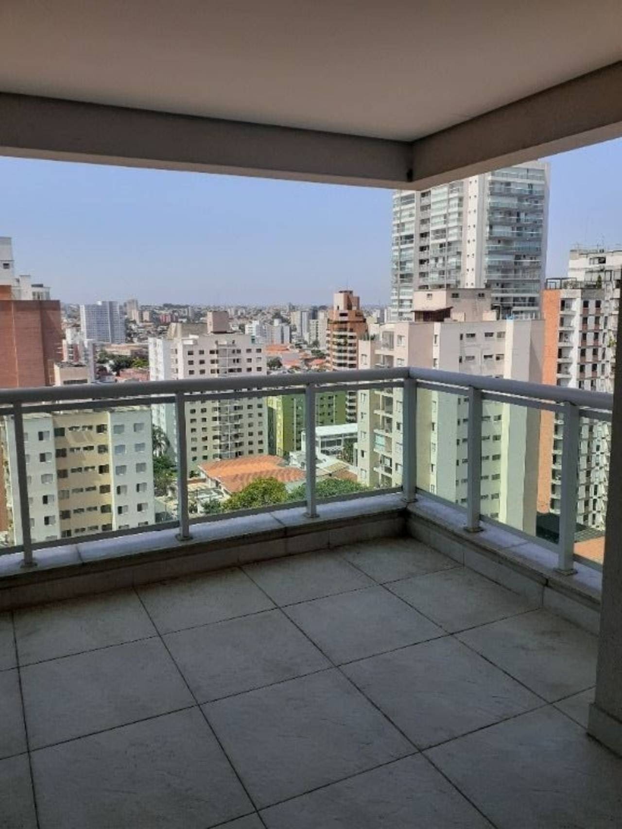 Apartamento à venda com 2 quartos, 63m² - Foto 2