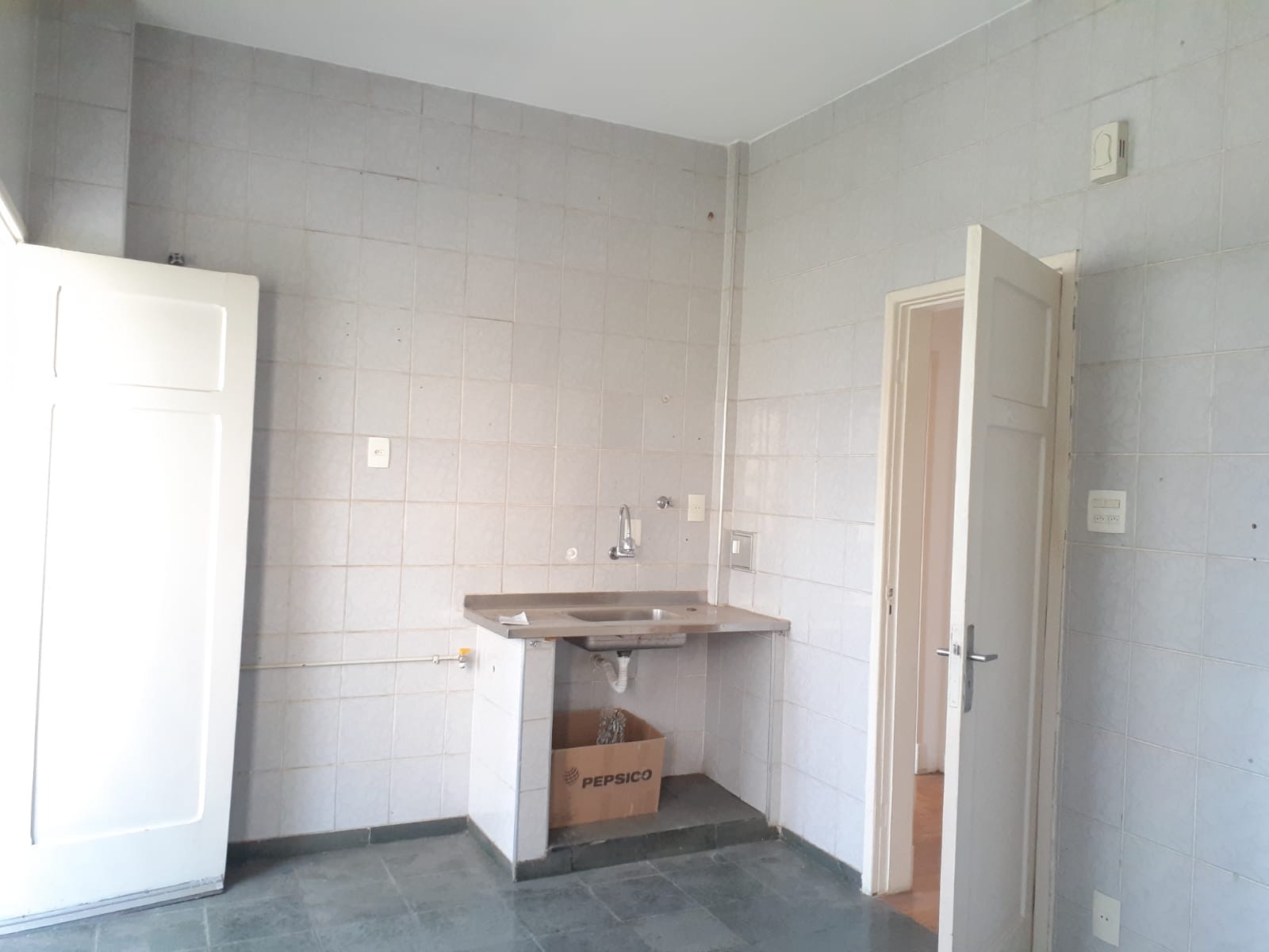 Apartamento à venda com 2 quartos, 92m² - Foto 10