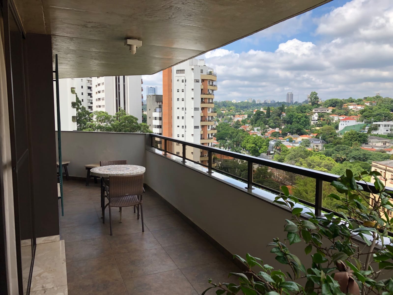 Apartamento à venda com 3 quartos, 320m² - Foto 1