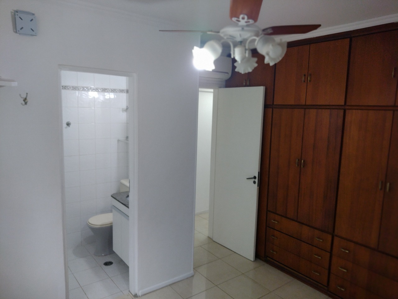 Apartamento à venda com 2 quartos, 92m² - Foto 3