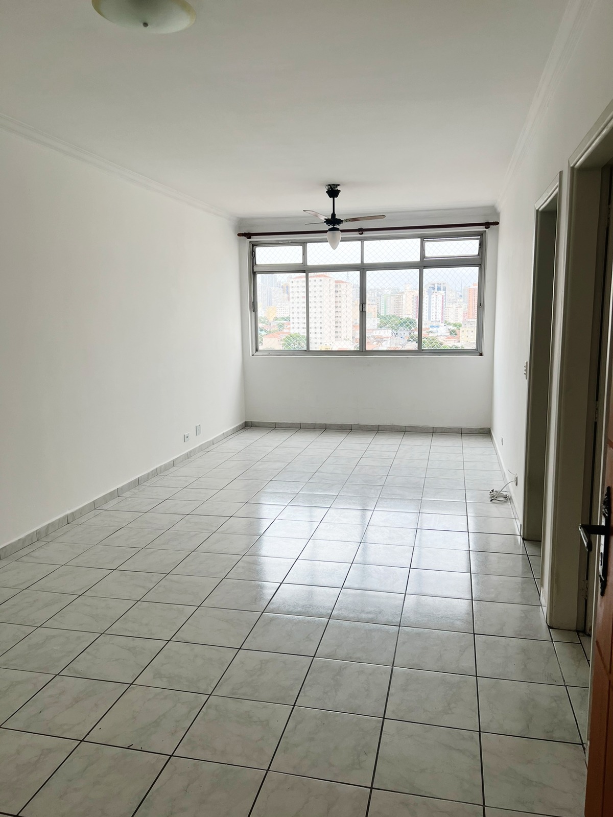 Apartamento à venda com 3 quartos, 98m² - Foto 8