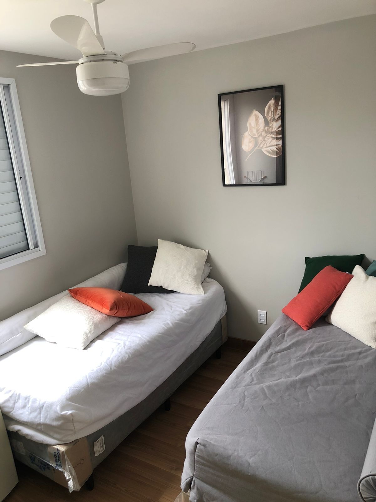 Apartamento à venda com 2 quartos, 70m² - Foto 2