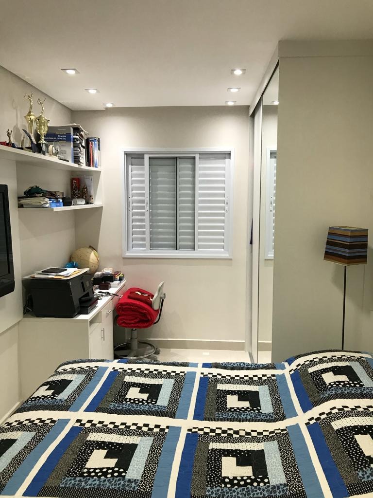 Apartamento à venda com 2 quartos, 61m² - Foto 4