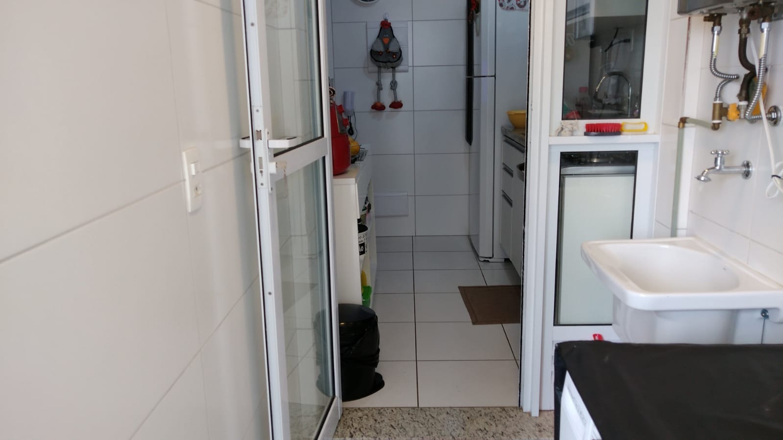 Apartamento à venda com 2 quartos, 60m² - Foto 2