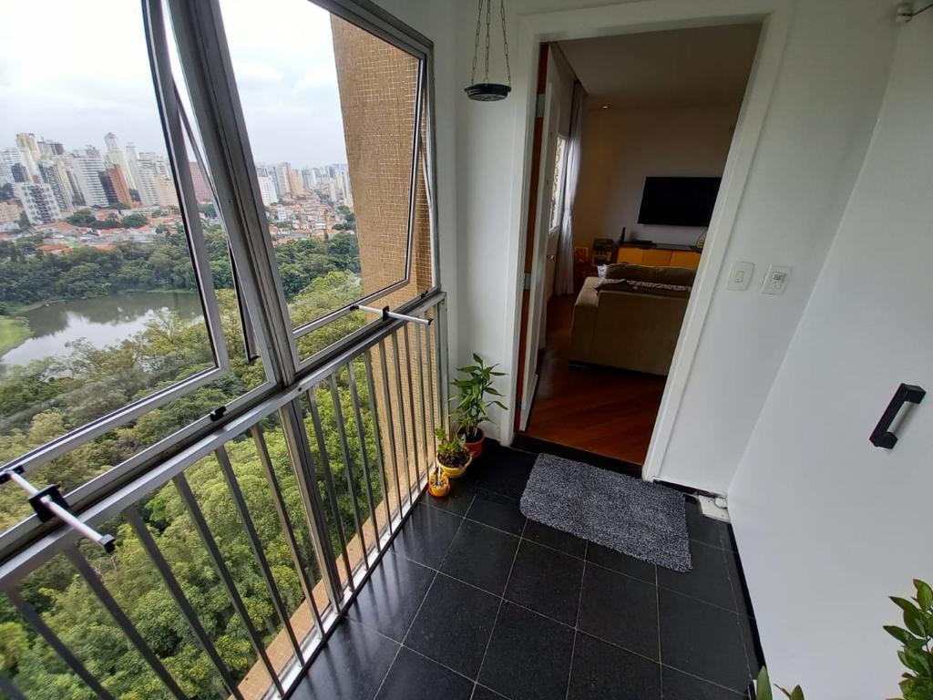 Apartamento à venda com 3 quartos, 81m² - Foto 1